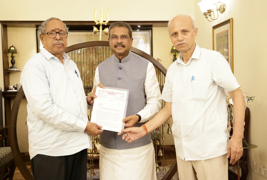 BMS delegation met Hon. Education Minister Sri Dharmendra Pradhan and discussed Mid-Day Meals workers’ issues – BMS